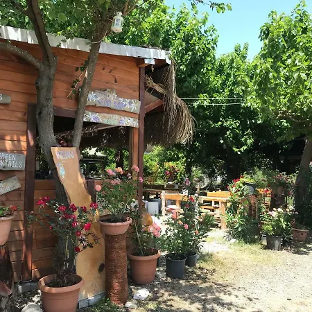 Blue Paradise بيت ضيافة